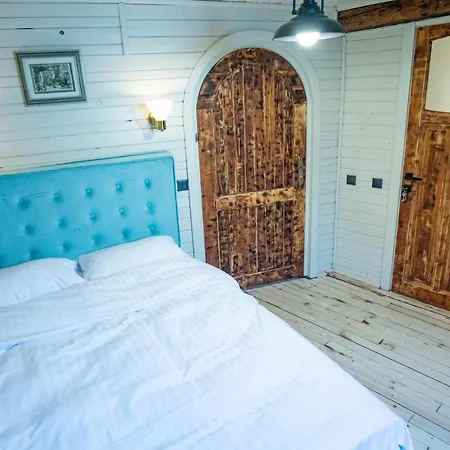 Barrique Chambers * Brassó