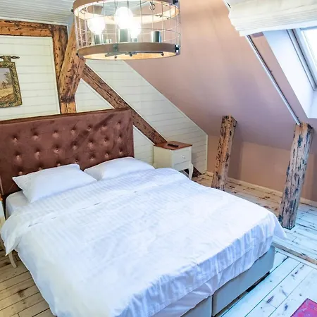 Barrique Chambers Pensiune *